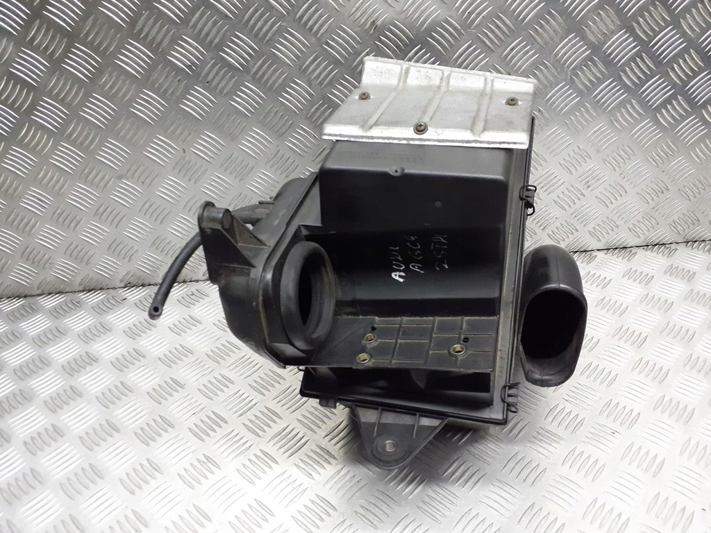 фото №8, Корпус фильтра воздуха audi a6 c4 2.5 d