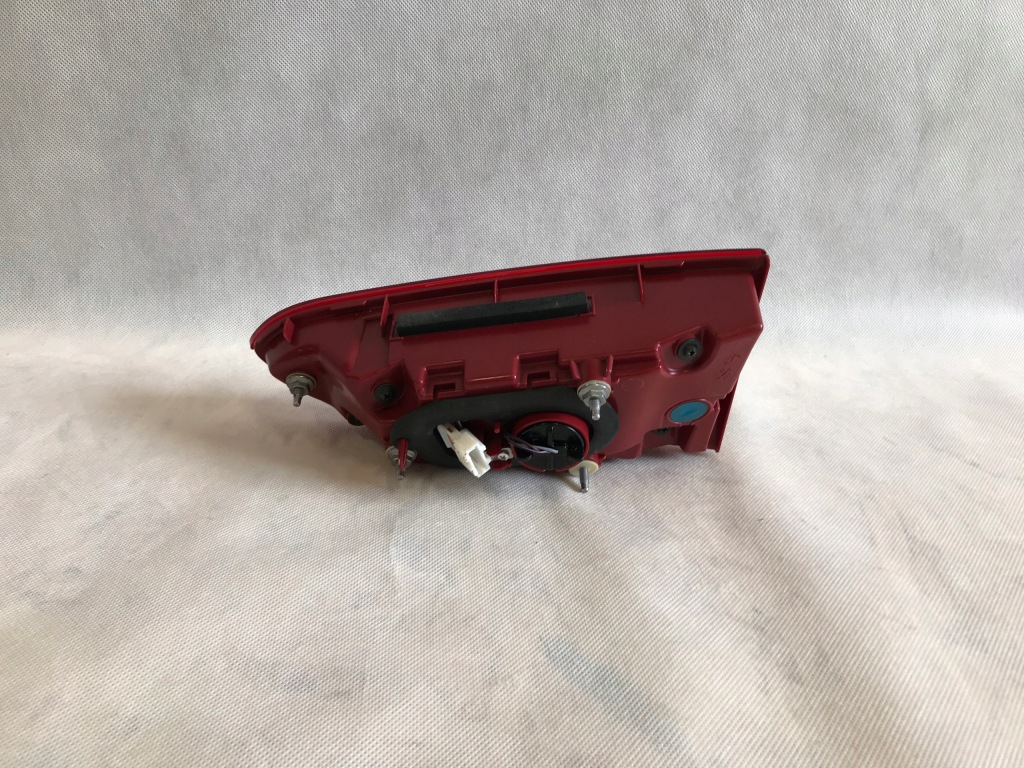 фото №3, Hyundai santa fe iv lift 21- лампа задняя левая led внутренняя eu