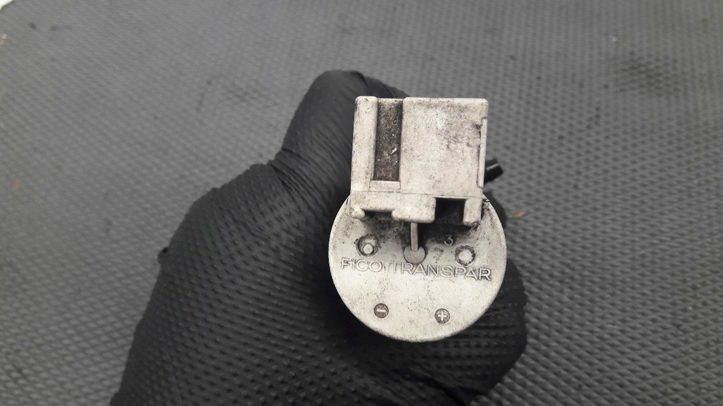 фото №6, Помпа омывателя nissan vanette 98r 2.3dsl j