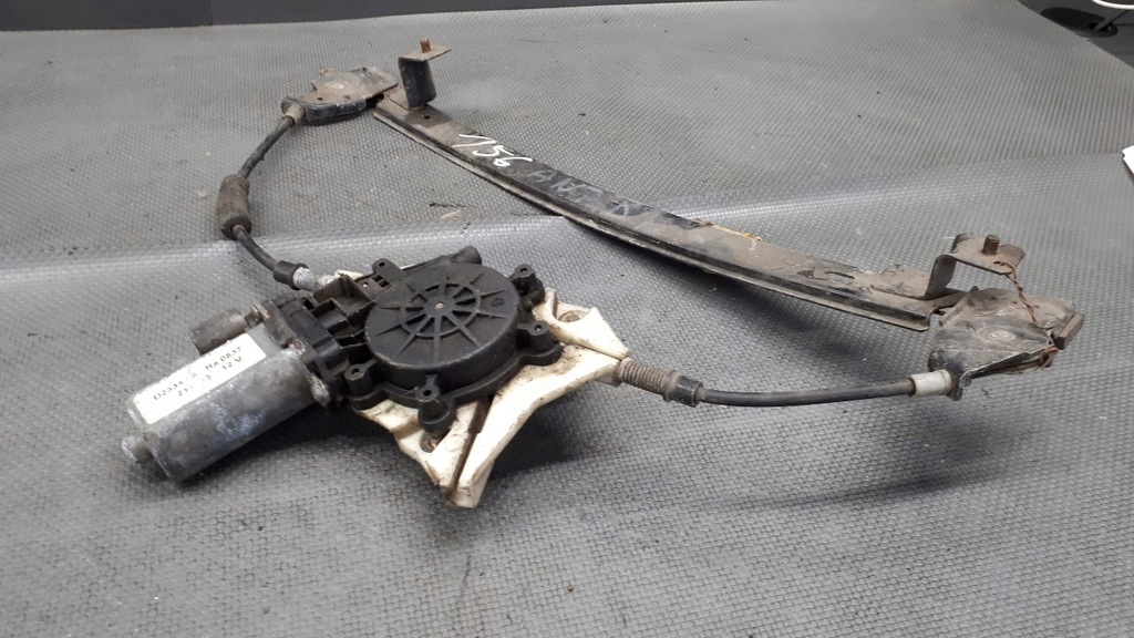 фото №9, D233405 моторчик скло правий перед alfa romeo 156