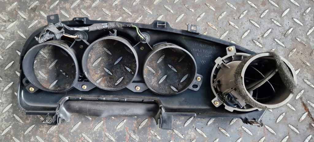 фото №2, Рамка захист спідометра pt cruiser