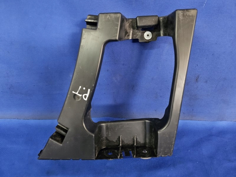 фото №1, Направляющая бампера правый задняя expert iii jumpy iii proace ii