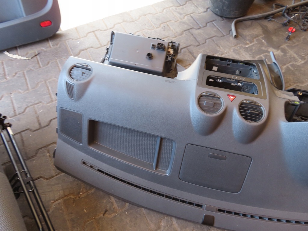 фото №8, Vw caddy iii lift приборная панель приборная оригинальный номер 2x air bag europa