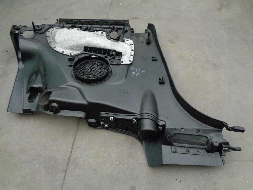 фото №6, Оббивка обшивка alfa romeo mito 2008- правий задній