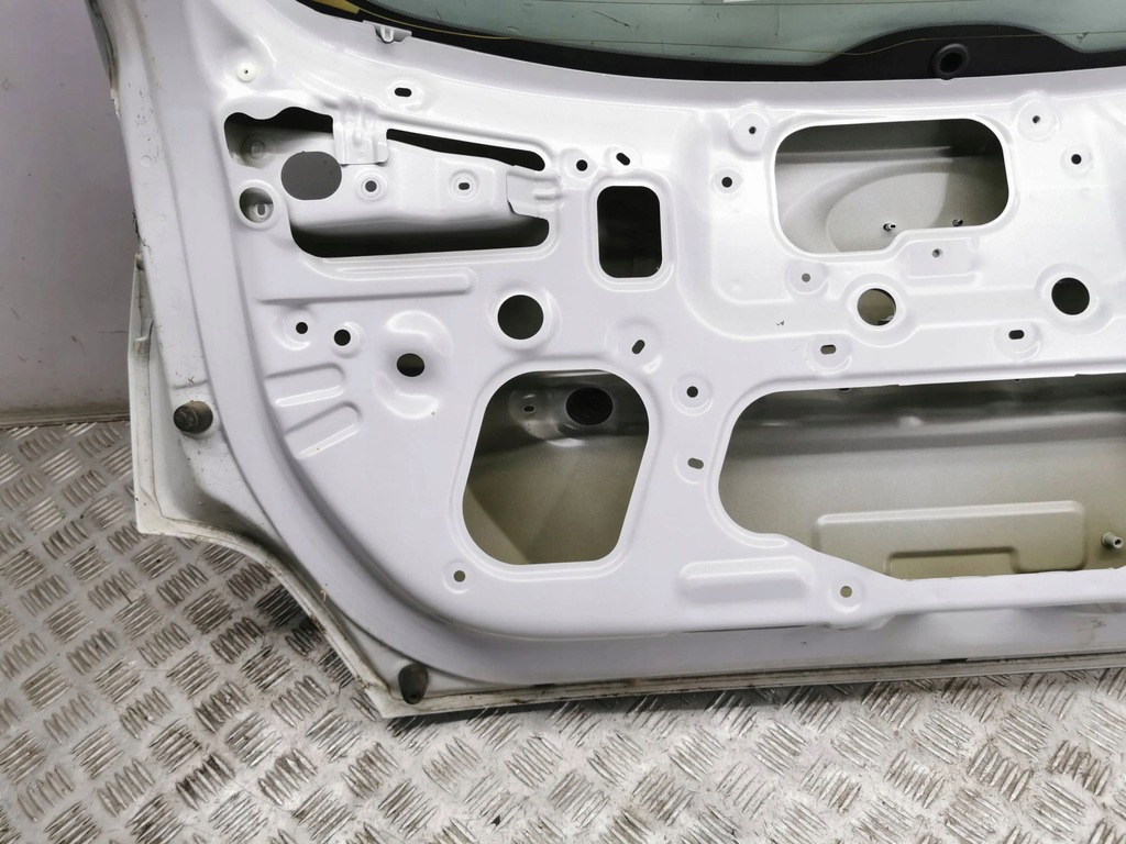 фото №16, Hyundai kona i 2020 задня кришка багажника багажника