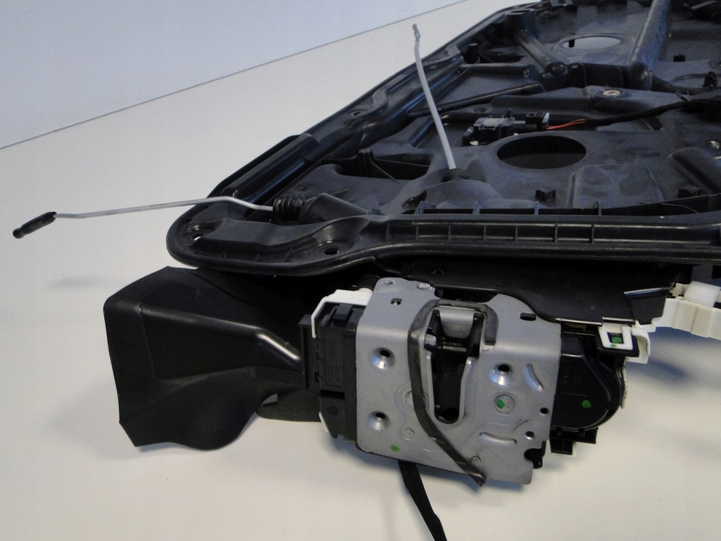 фото №13, Mercedes подъемник стекло дверь передние левая замок модуль вкладыш ml w166 166