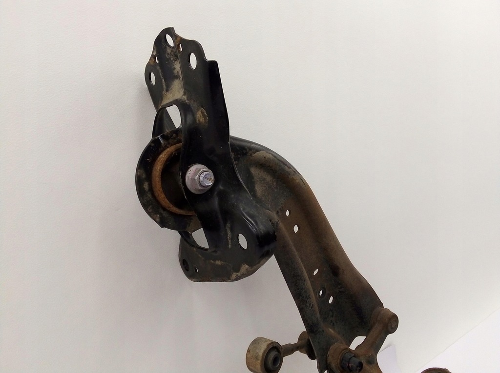 фото №10, Ступица задняя правая toyota c-hr 1.8 hybrid - 2zr-fxe