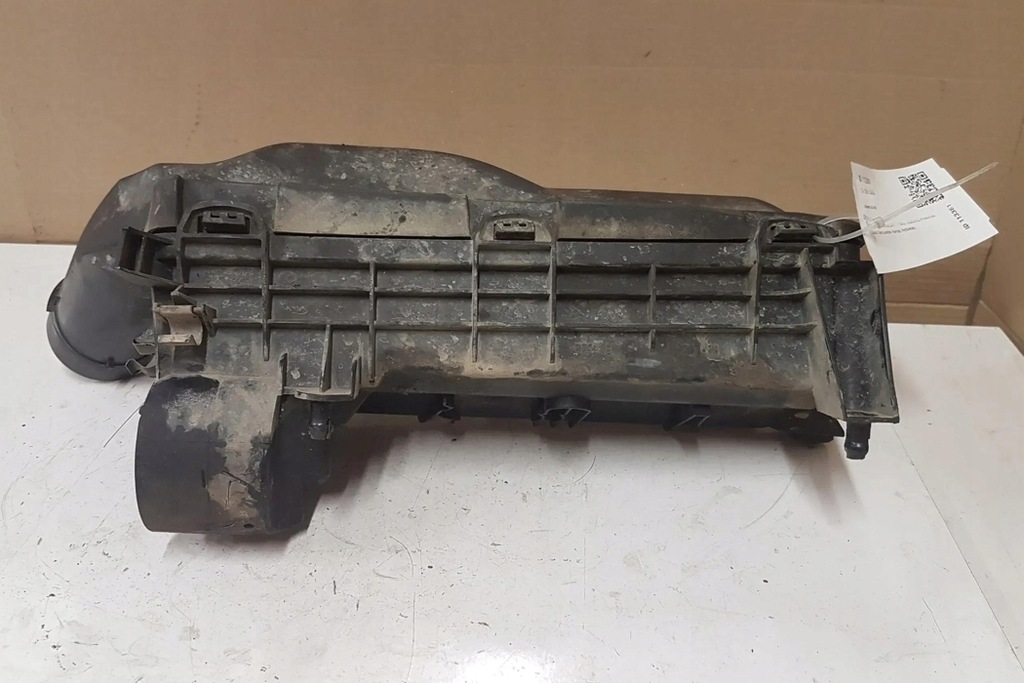 фото №8, Корпус фильтра воздуха citroën ds3 v758368180 1.6l бензиновый 115kw 2011