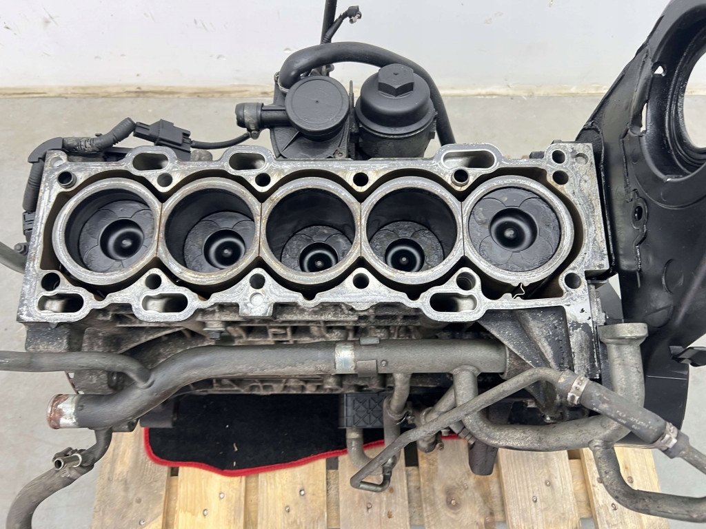 фото №6, Volvo v70 ii lift s60 s80 xc70 блок двигателя d5244t d5244t4 d5244t5