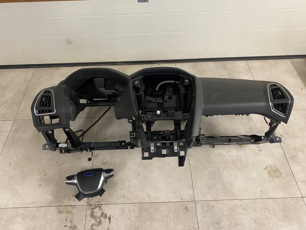 фото №1, Ford focus mk3 консоль подушка подушка безопасности eu