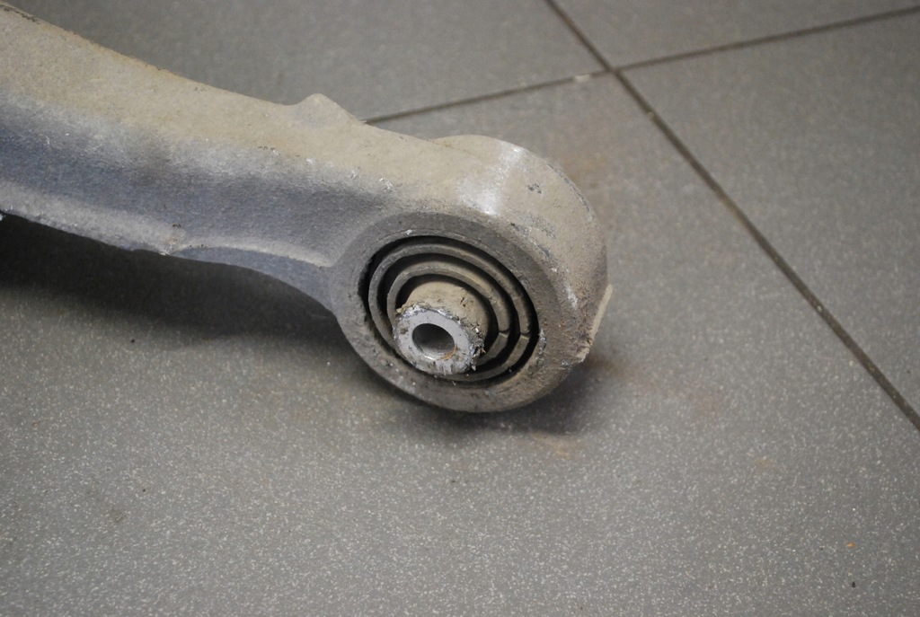 фото №8, Рычаг левый задняя нижний audi a8 d3 4e0511511f