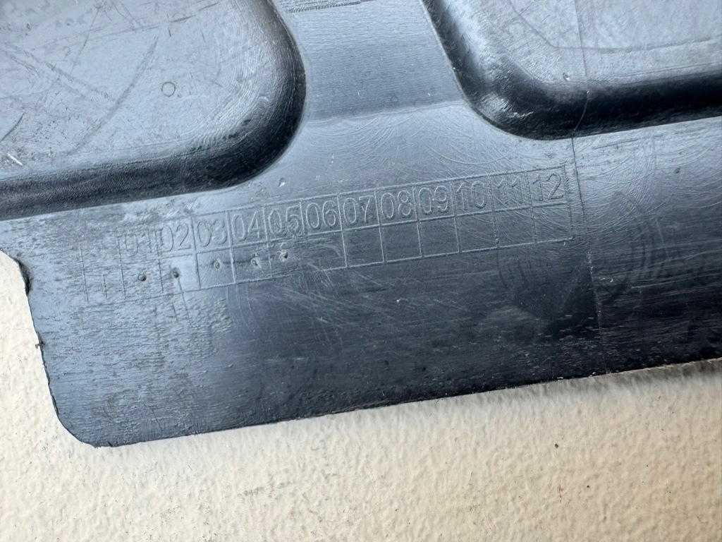 фото №12, Skoda superb 3 iii 15r- плита защита pod бампер усилитель 3v0807061