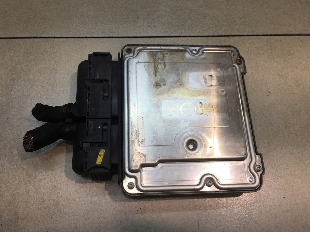 фото №4, Блок керування двигуна audi a3 8p 2.0 fsi 06f906056t 0261s02019