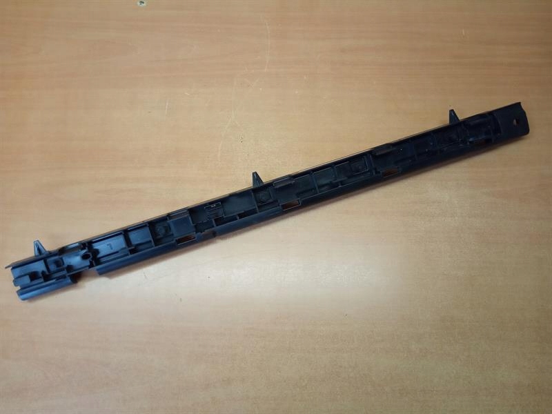 фото №2, Кронштейн накладки порога левая mercedes sl r231