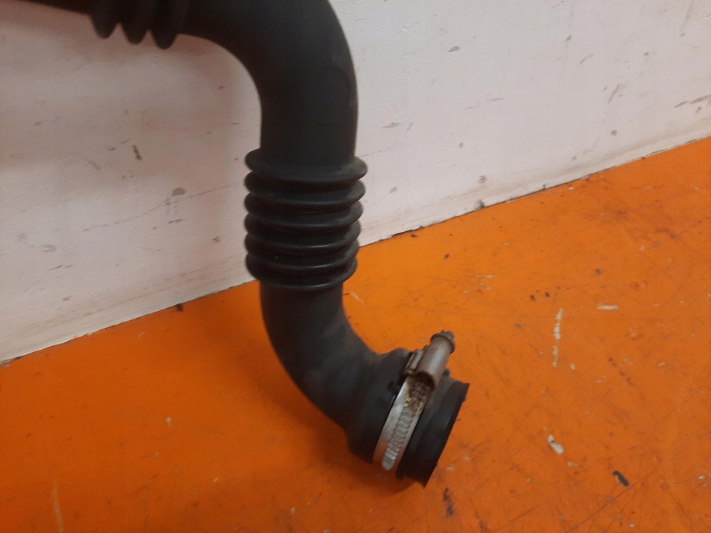 фото №6, Renault modus i 04-07 шланг повітря 8200527669