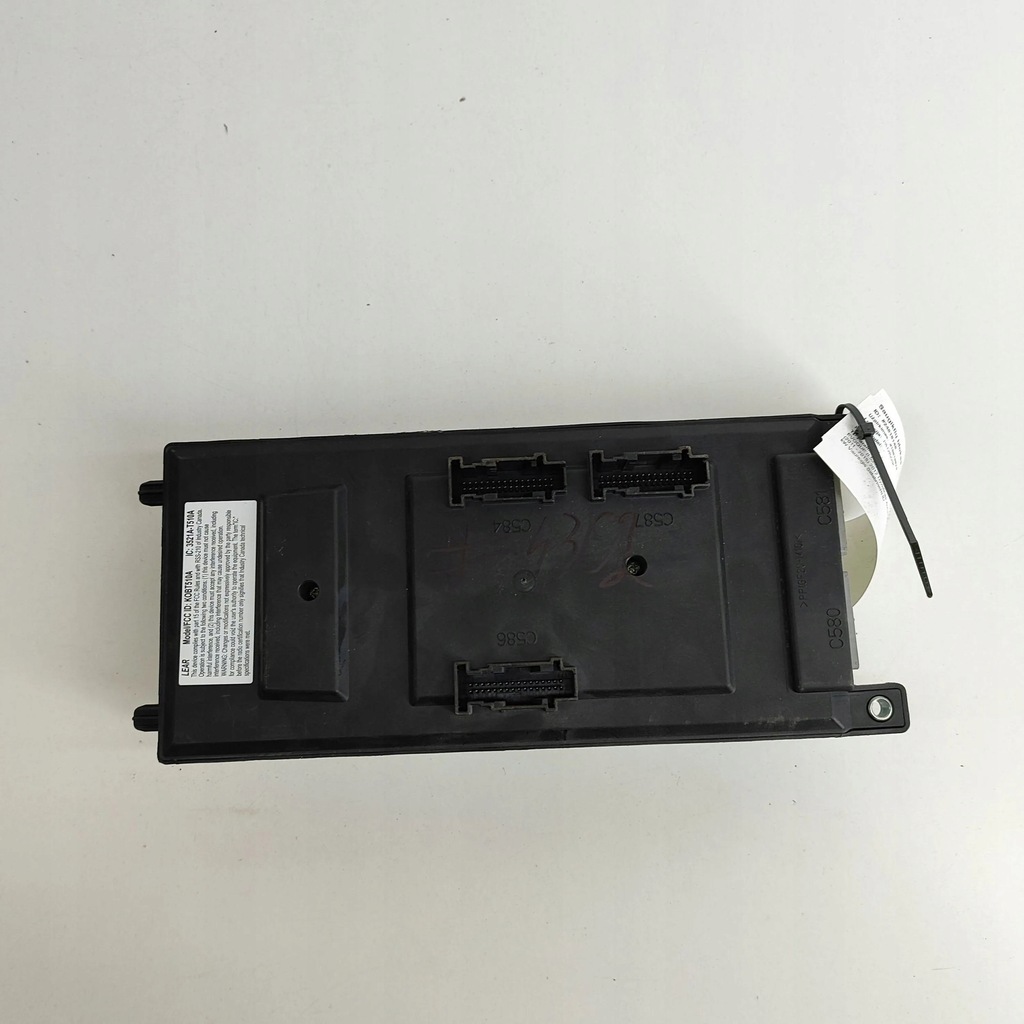 фото №5, Land rover range rover evoque l538 2012 рамка / модуль предохранителей