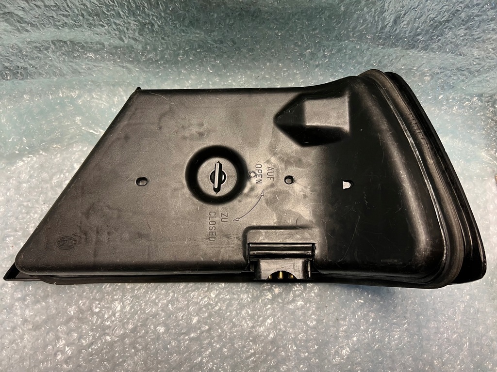 фото №6, Mercedes w124 coupe оригінальна лампа лівий задня комплектна