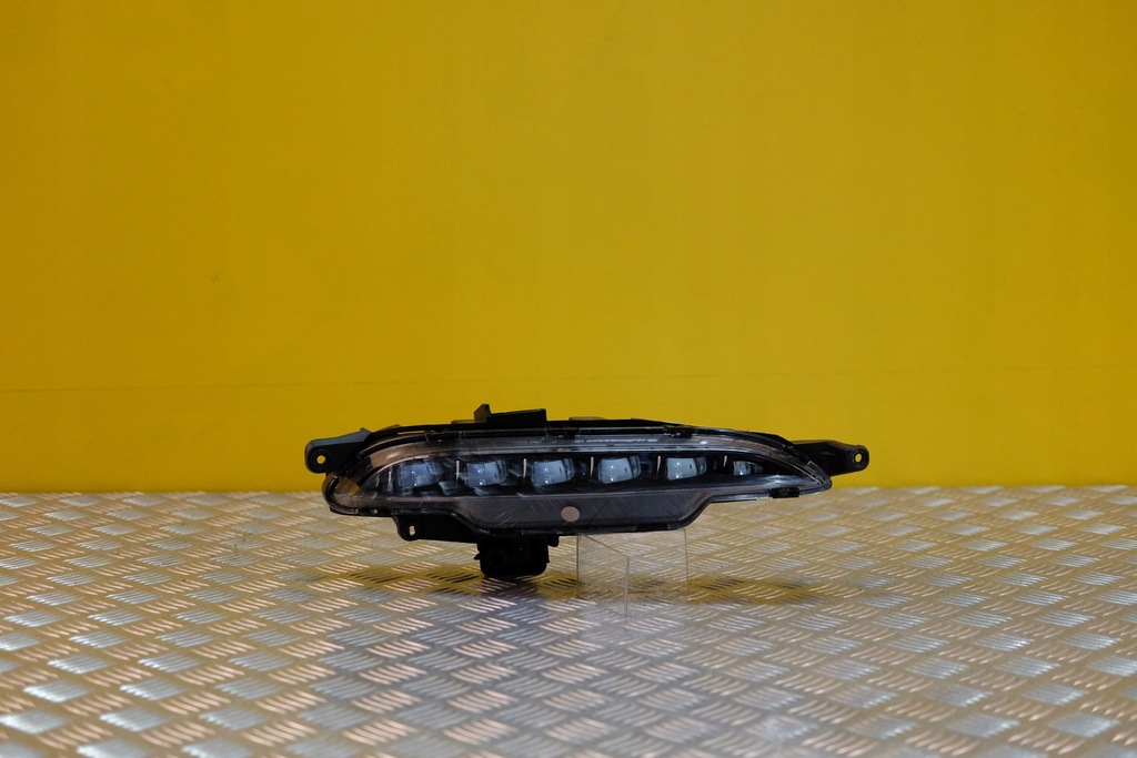 фото №1, Hyundai genesis g80 2016- протитуманна фара лампа led drl r