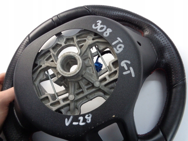 фото №12, Воздуховод peugeot 308 t9 gt 2013-