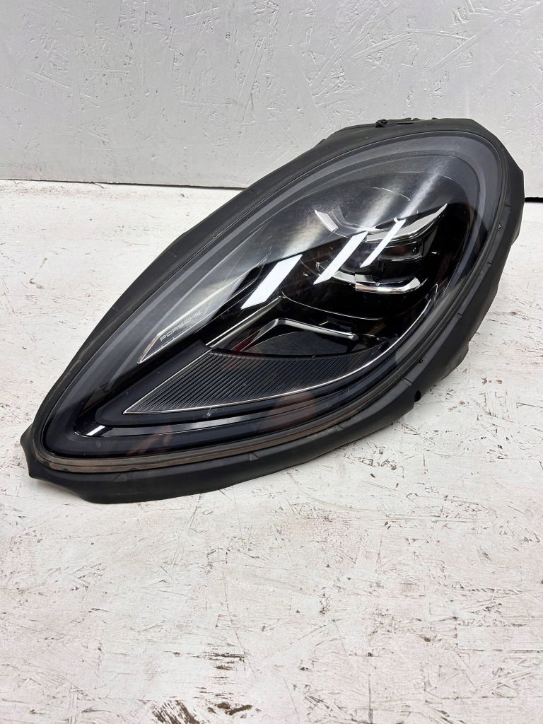 Porsche macan 95b рестайлінг  2022 ліхтарі  led перед передні комплект ліва правий Оригінал