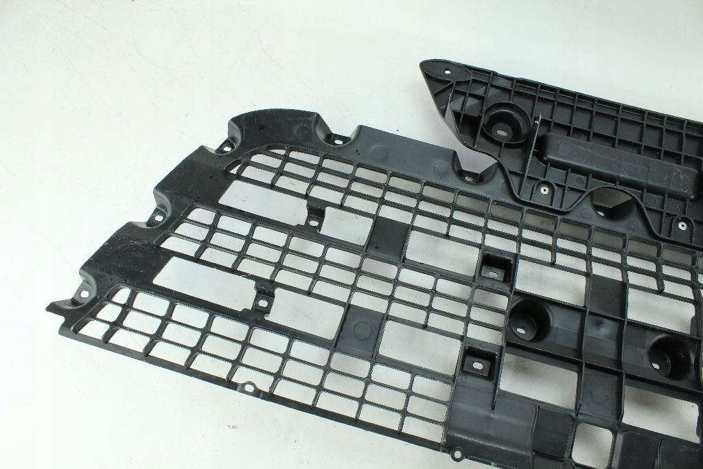 фото №7, Решітка бампера ford transit 06-13 середня 6c11-8200-a