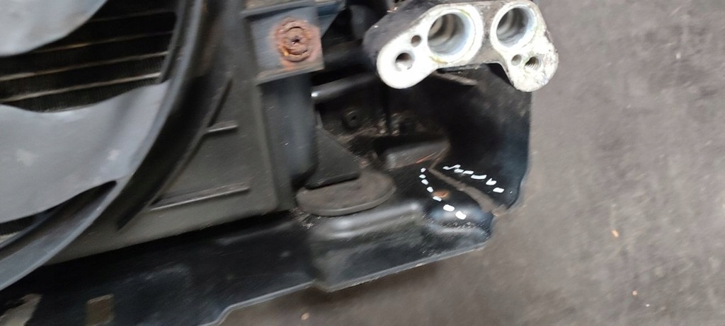 фото №14, Pas передний усилитель vw golf v 1,6 8v