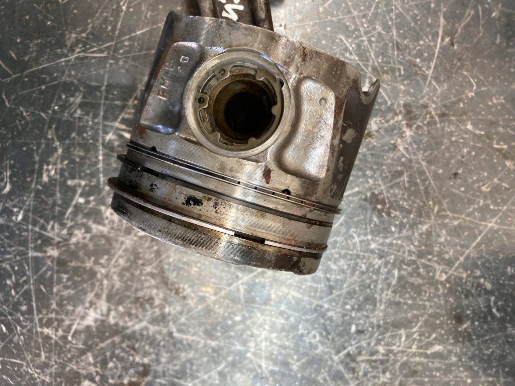 Поршень шатун opel fiat 1.6 cdti jtd jtdm 55232080 combo doblo Доставка