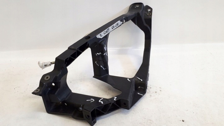 фото №1, Mitsubishi colt 2004 панель фары левый перед