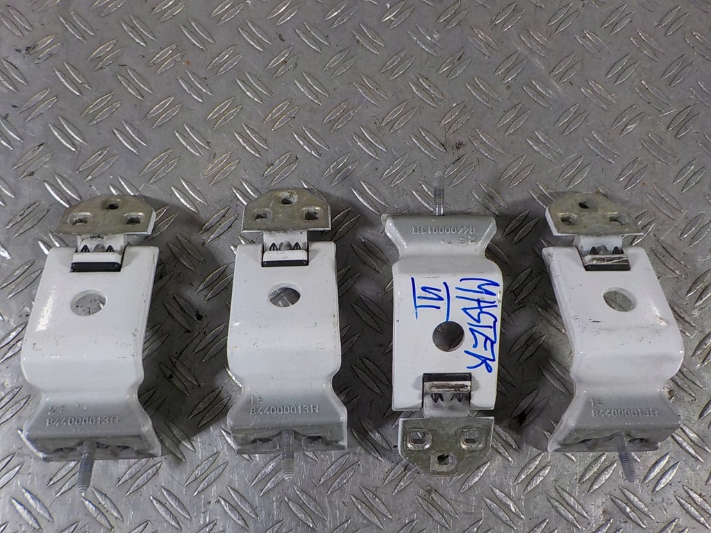 фото №1, Renault master iii петли дверь комплект