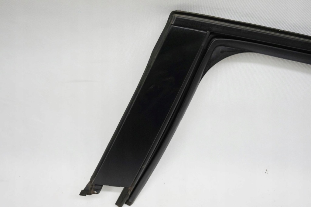 фото №2, Молдинг дверь левая задняя renault clio v 5 822827153r