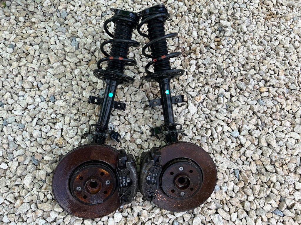 фото №1, Renault captur поворотный кулак амортизатор правый 17r