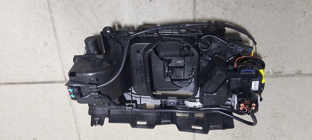 фото №8, Крышка разъём зарядки kia e-soul ev ii 2 19- 863c0-j2000