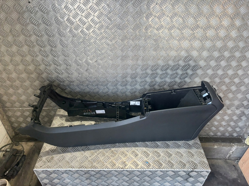 фото №1, Mercedes a klasa w177 тунель середній