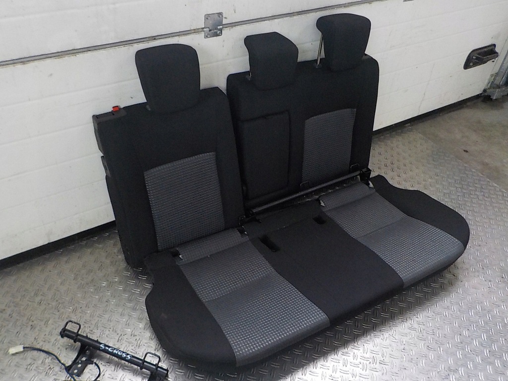 фото №9, Suzuki sx4 s-cross 22- сиденья заднее сиденье комплект