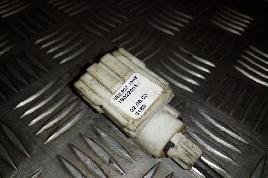 фото №8, Датчик педалі гальма vw transporter v t5 minibus / passenger 8e0927189b