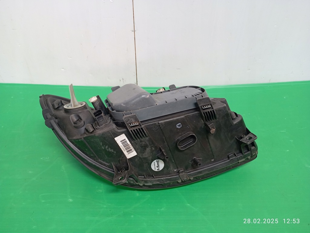 фото №9, Лампа перед левая mercedes vito viano w639 a6398200161