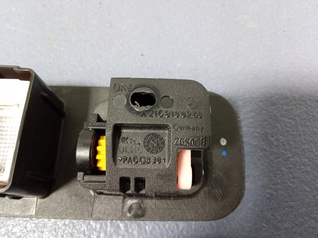 фото №8, Cl w216 лампа стельовий задня права a2168100240