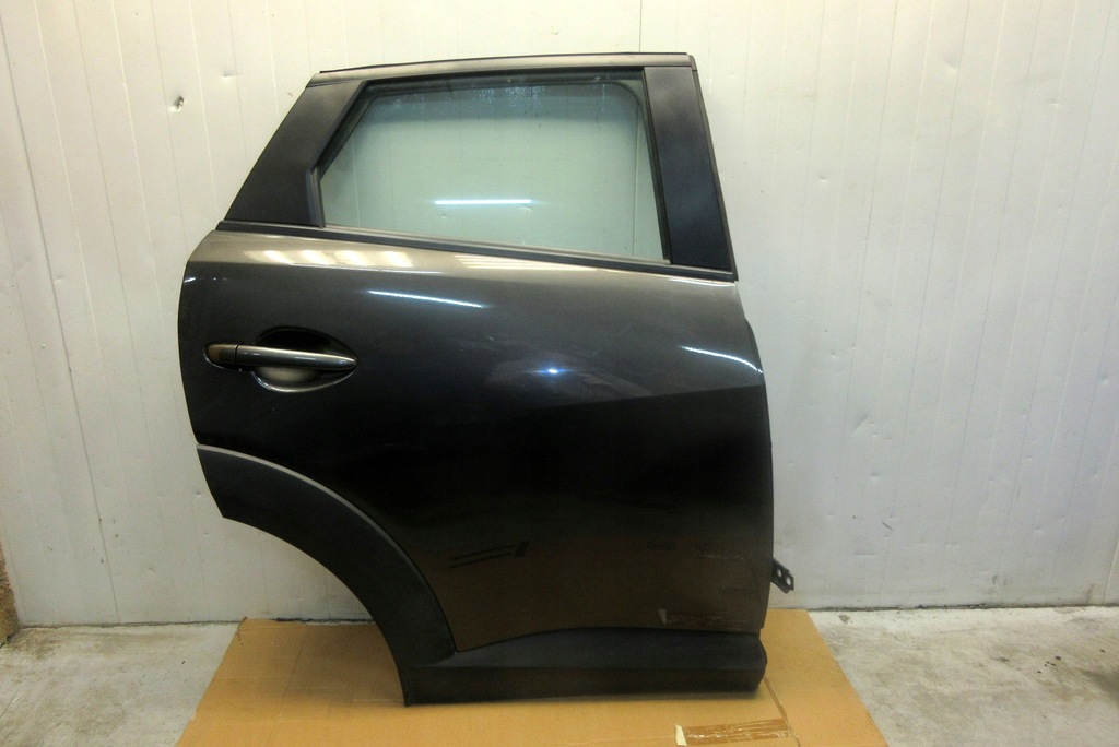 фото №1, Mazda cx-3 2015- дверь правый задняя
