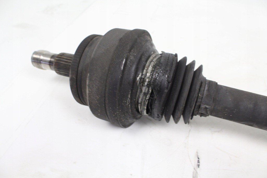 Приводной вал левое  задняя mercedes cls 500 w218 Доставка