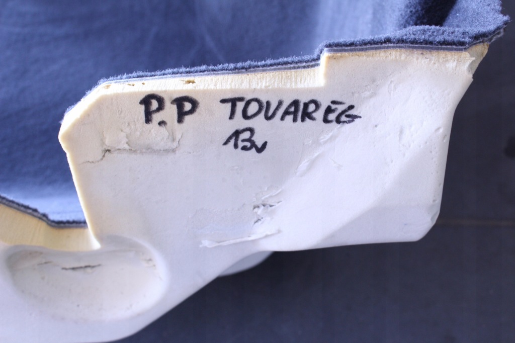 фото №5, Підлога правий перед vw touareg 7p5 13r.