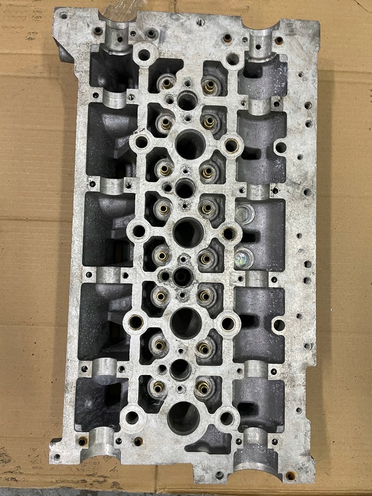фото №1, Головка двигуна renault master ii 2.5dci