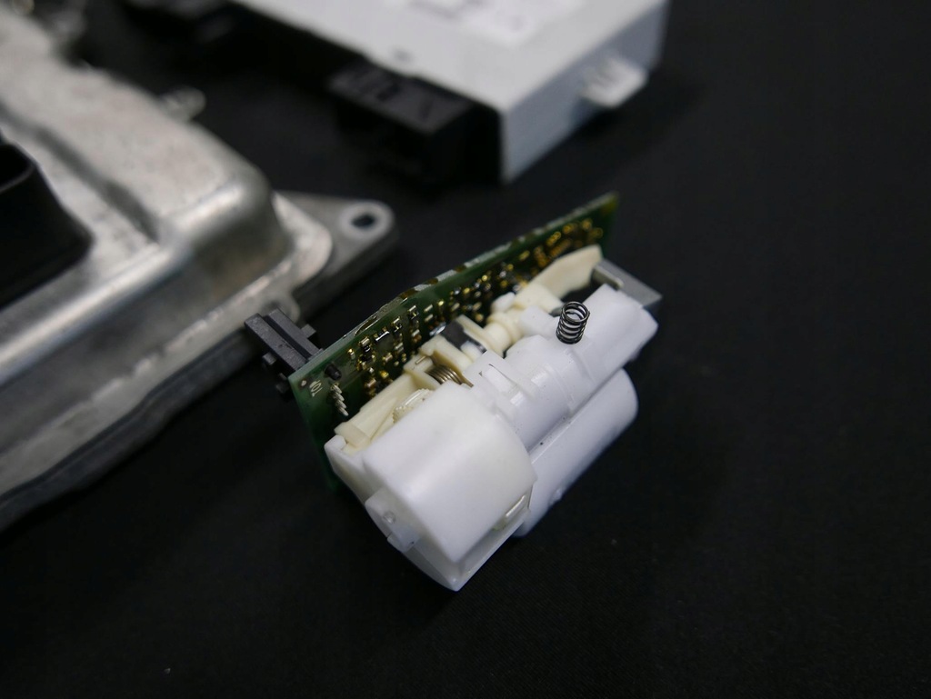 фото №6, Bmw f10 f11 528i набір стартовий бортовий комп'ютер n20b20