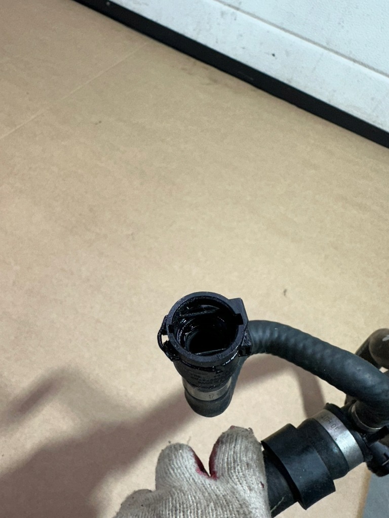 Шланг рідина охолоджуючий, трубка води mercedes eqa w243, h243 Київ