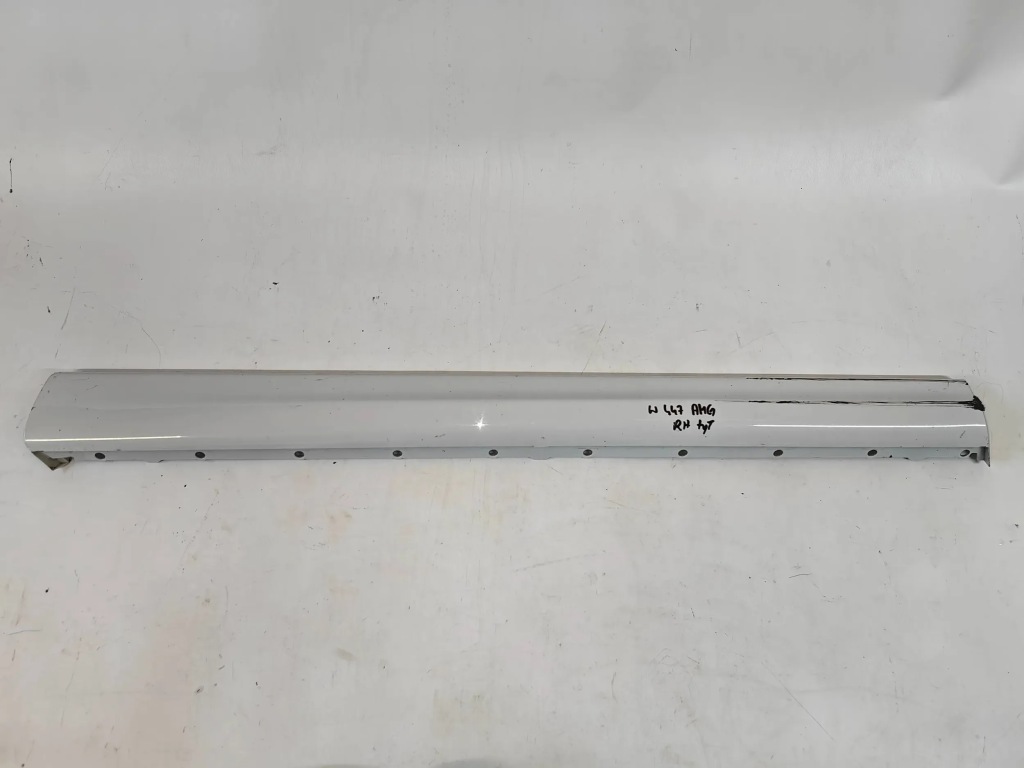 фото №1, Mercedes vito w447 amg - молдинг порог правая