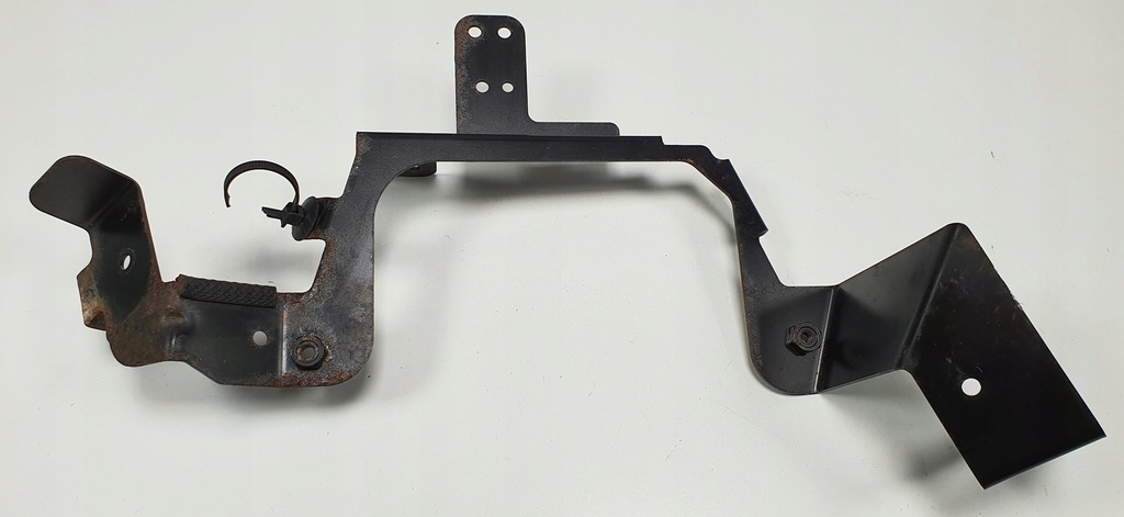 фото №2, Кронштейн коробка предохранителей aston rapide