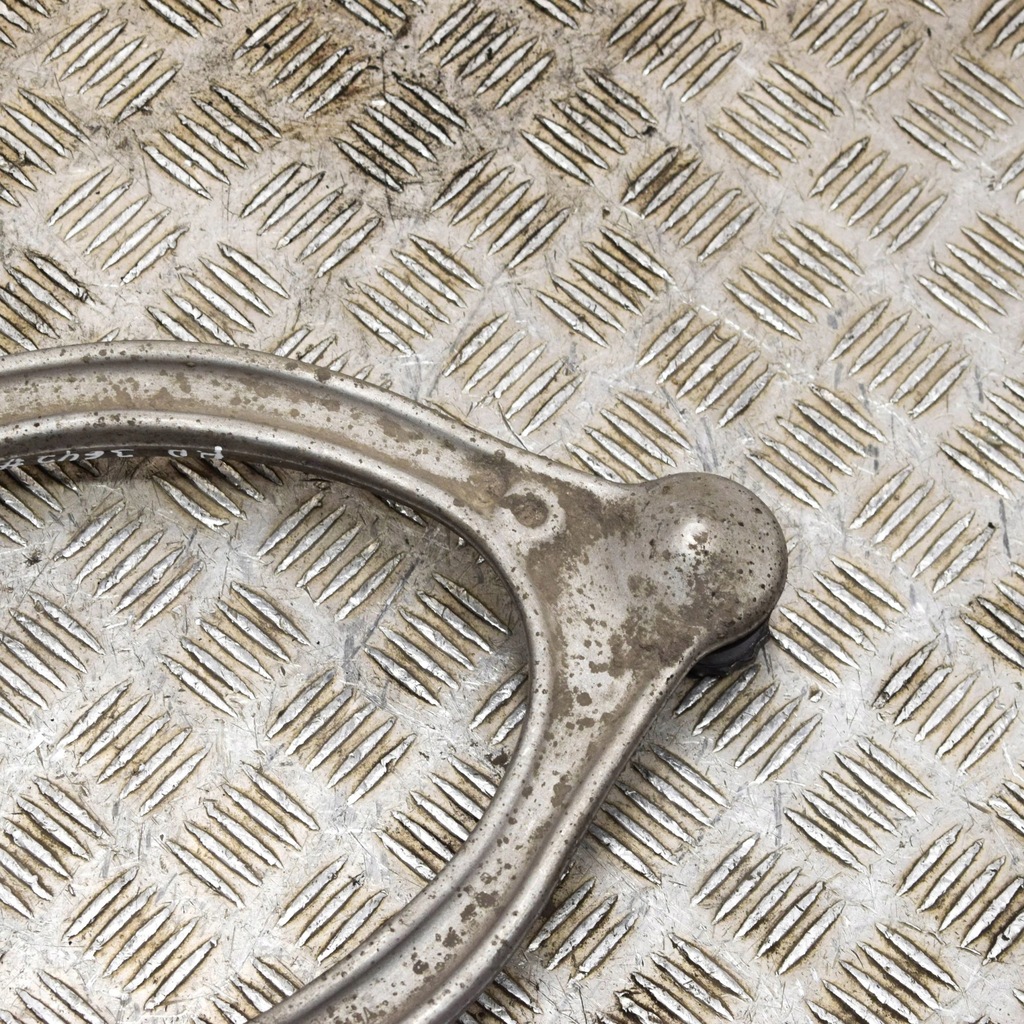 фото №6, Mercedes-benz e w213 2017 перед сторона правая верхний рычаг передний