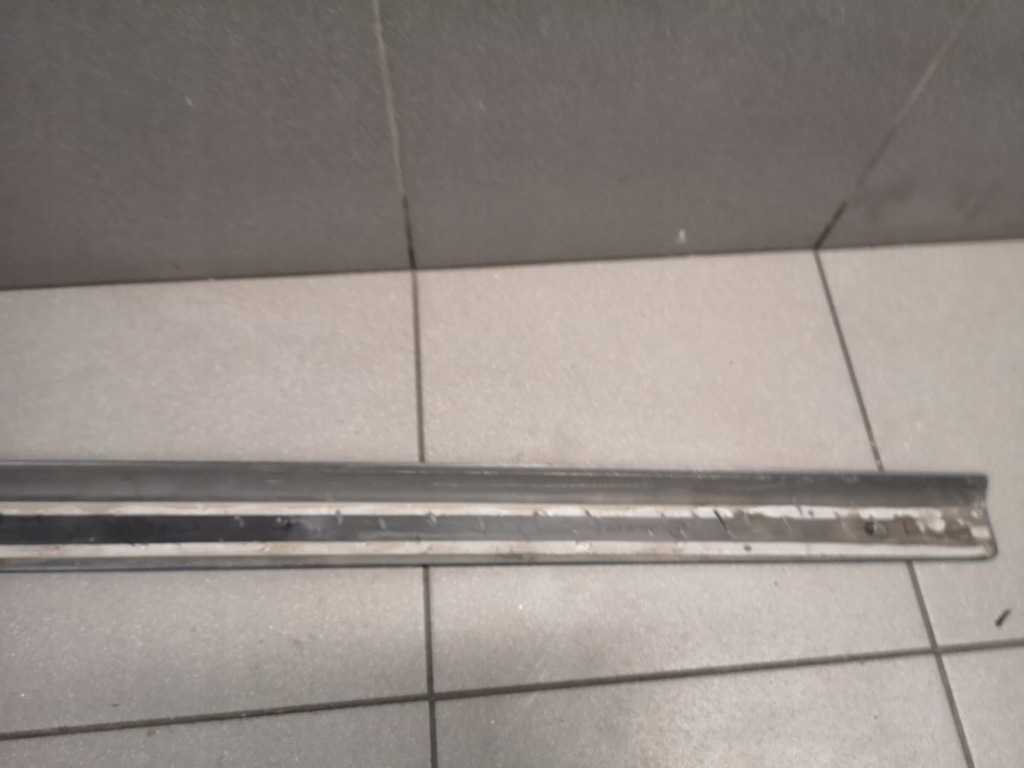 фото №7, Молдинг порог правый перед audi a6 c6 4f0853374h