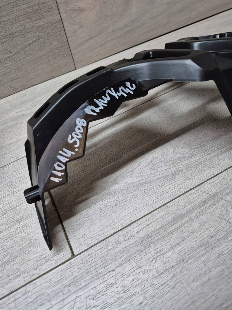 фото №6, 11014. peugeot 5008 напрямна бампер правий задня 9814615880