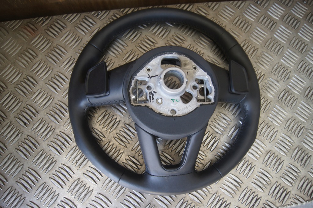 фото №10, Воздуховод кожа audi a1 a3 82a419091