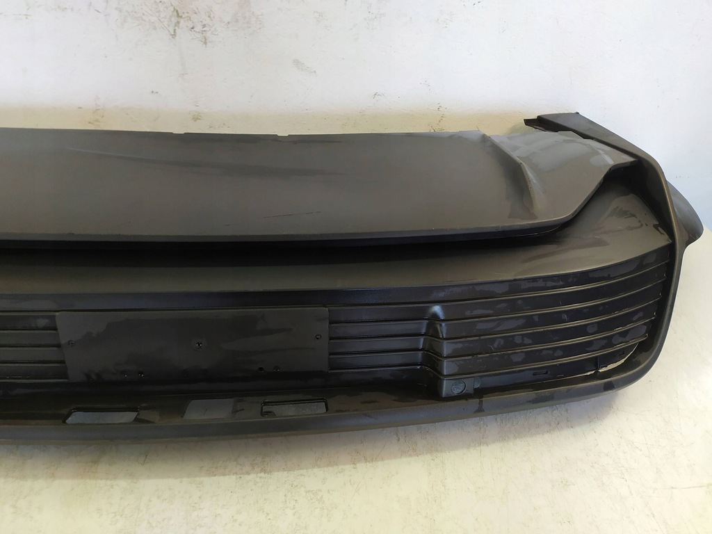 фото №6, Накладка дифузор бампер задня porsche taycan 9j1 9j1807983f